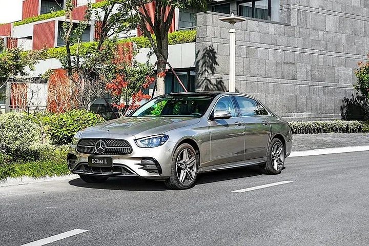 Round Trip Private Transfer ORD Airport to Chicago City Oak Brook