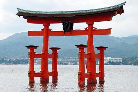Private Full Day Hiroshima Tour — Foto 2