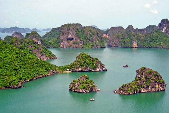 Vietnam Highlights 9 Days — photograph 2