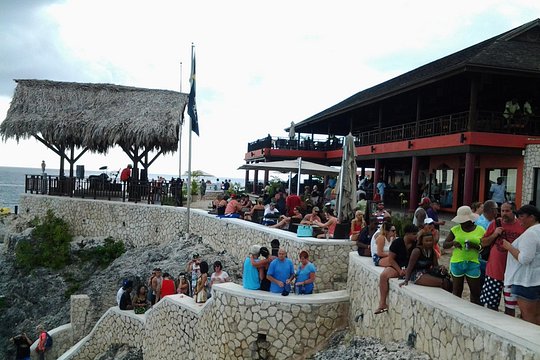 Montego Bay Excursion Negril 7 Miles Beach, Rick's Cafe and Time Square Shopping — billede 2