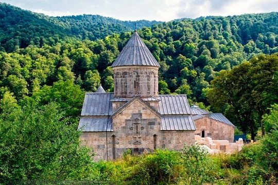 Private tour to Sevan (Sevanavank), Dilijan (Haghartsin) — photograph 4
