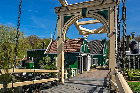 Zaanse Schans Private Tour Windmills — photograph 3