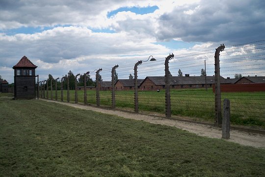 Auschwitz Birkenau Guided Tour — photograph 5
