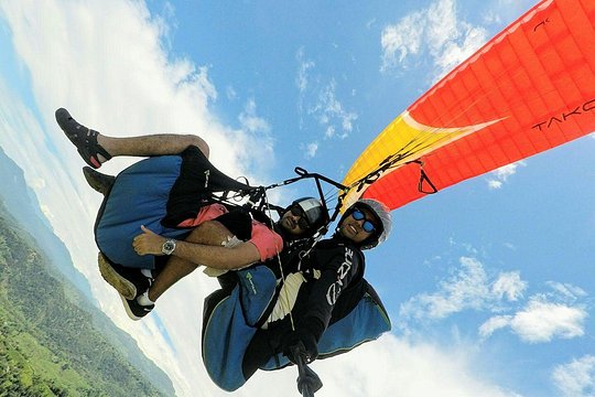 Paragliding in Pokhara — photograph 4