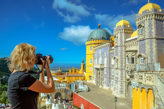 Sintra, Cabo da Roca, Cascais Small Group Tour with Hotel Pick Up — photograph 2