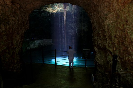 Chichen Itza Plus Tour from Cancun and Riviera Maya with Cenote — photograph 3