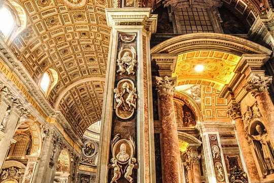 Private Vatican Museums, Sistine Chapel and St Peter's Basilica Tour — photograph 3