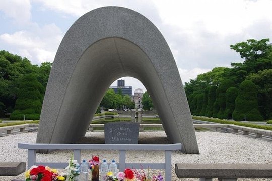 Private Hiroshima Custom Full-Day Tour by Chartered Vehicle — photograph 4