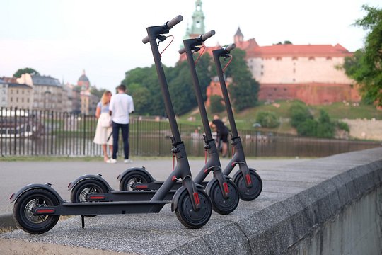 E-Scooter rental 24 hours — photograph 4