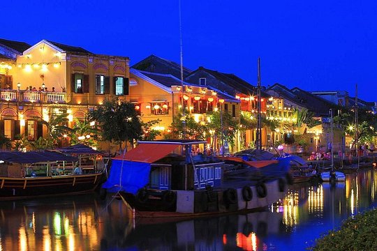 Son Tra Peninsular - Marble Mountain – Hoi An — photograph 4