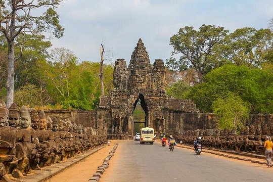 Angkor Wat Small-Group Full-Day Temple Guided Tour — foto 2