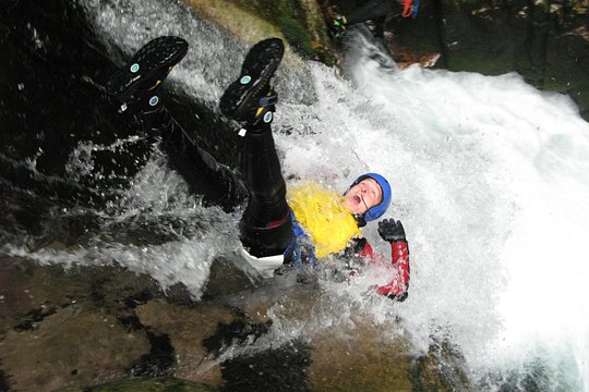 Minakami Half-Day Canyoning Adventure — billede 5