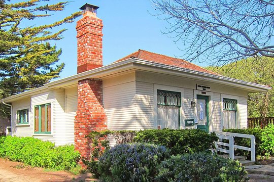 Off the Beaten Path in Carmel-by-the-Sea: A Self-Guided Tour — photograph 4