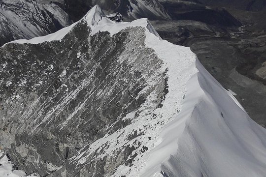 Island Peak Climbing - 20 Days — photograph 3