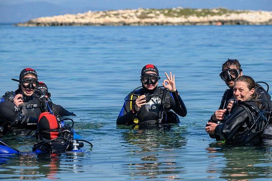 Anavyssos Athens Riviera: Beginners' Guided Try Scuba Diving — photograph 2