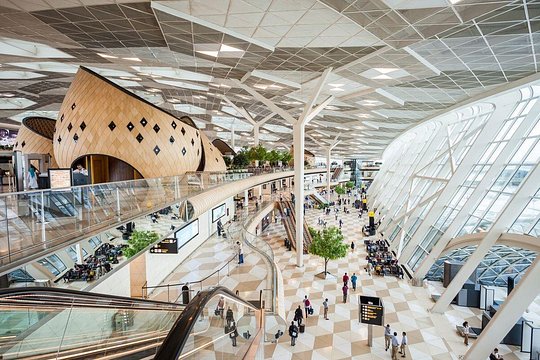 Madrid VIP Private & Secure Airport Transfer — photograph 5