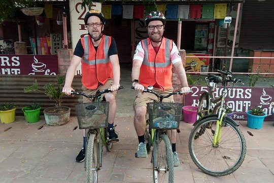Dicover Agra On a Bicycle — 写真4