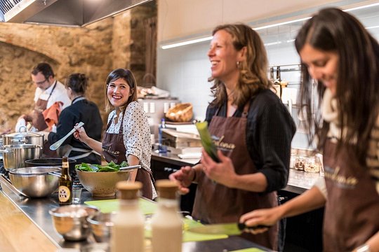 Barcelona Culinary Experience: Paella & Tapas Cooking Class — photograph 5