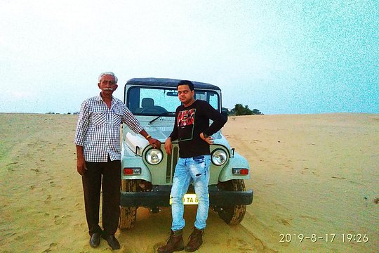 Desert Jeep Safari — photograph 5
