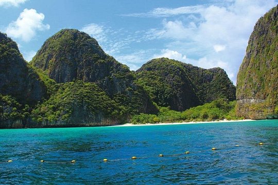 Premium Class Phi Phi Islands Trip By Ferry From Phuket — photograph 4