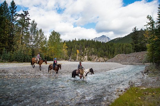 1 Hour Spray River Ride — photograph 2
