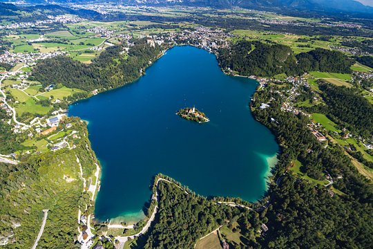 Paragliding Lake Bled — photograph 3