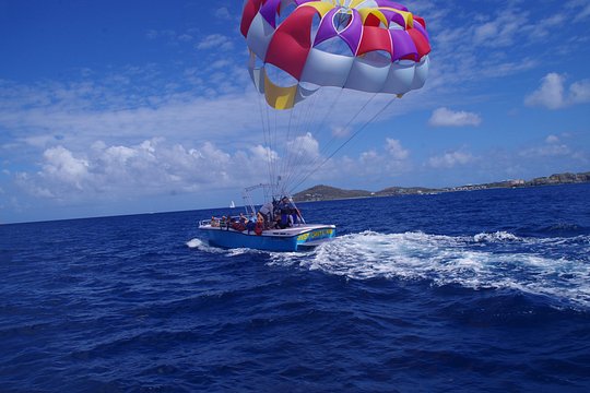 Parasail Experience in St Thomas — photograph 3