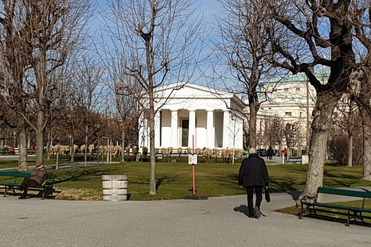 Italian VIENNA — photograph 5