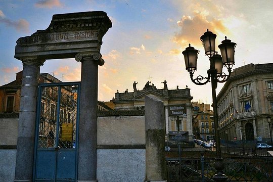 Tour Catania — Foto 2