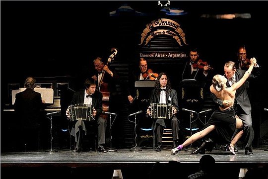 La Ventana Tango Dinner Show med valgfri Vintage Bus Transfer — billede 3