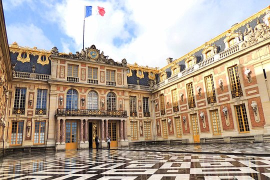 Versailles Small Group Guided Tour with Local Guide — photograph 4
