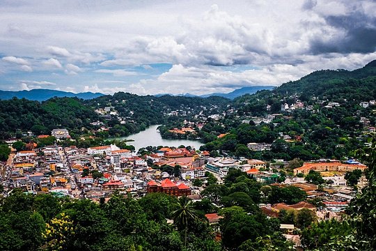 Discover Kandy by Helicopter From Ratmalana — photograph 5