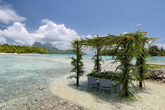 Private Bora Bora Lagoon & Water Lunch Experience — photograph 4