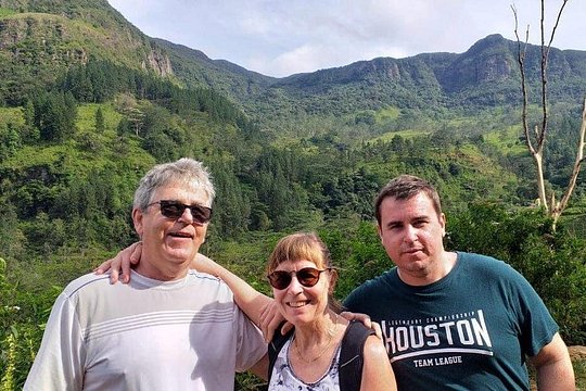 Hiking & trekking in Knuckles — foto 4