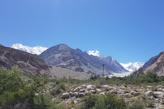 Hunza Valley Sightseeing Tour — photograph 2