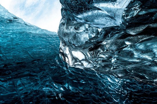 Treasure Iceland - Ice Cave Discovery — photograph 4
