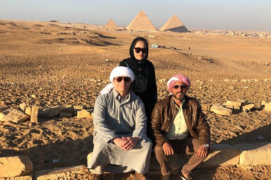 Full day Pyramids,Sphinx, Memphis, Sakkara , Lunch — photograph 4