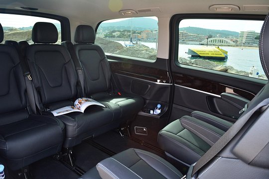 Private transfer from Paris CDG Airport — photograph 3