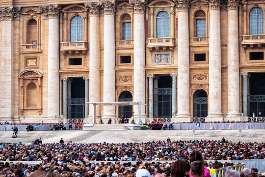 Rome: Escorted Papal Audience Experience with Entry Ticket — photograph 3