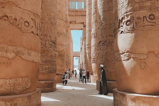 From luxor special Nile cruise program for 3 nights with plane ticket from Cairo — foto 2