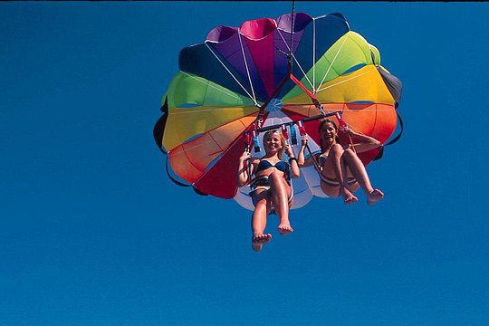 Parasailing In Malta — photograph 3