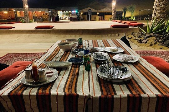 Desert Safari Experience with Dune Bashing and Dinner in Dubai — photograph 5