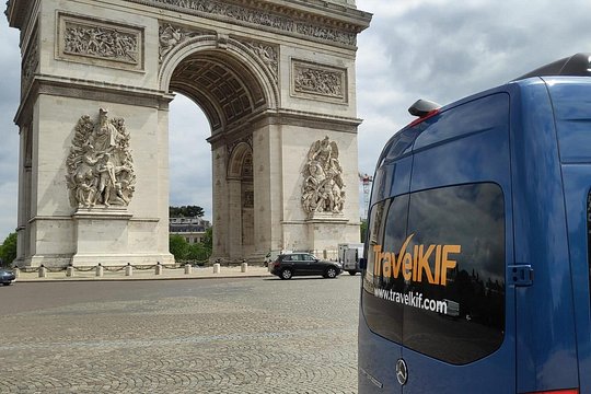 Private Paris City Tour with Minivan — photograph 2