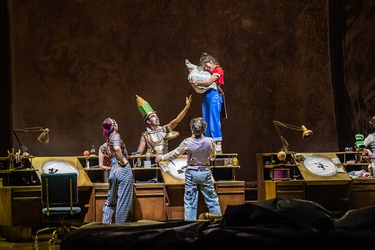 Drawn to Life presented by Cirque du Soleil and Disney — photograph 3