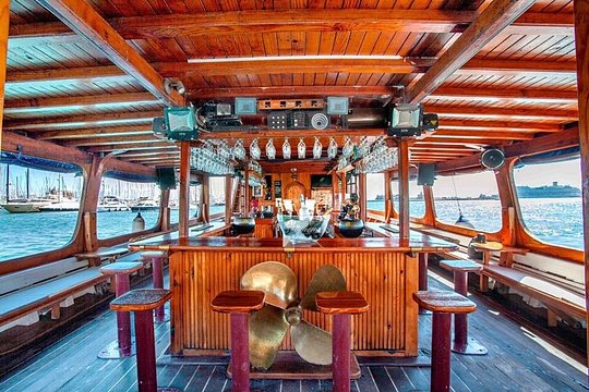 Top rated boat in Mallorca Barca Samba — photograph 5
