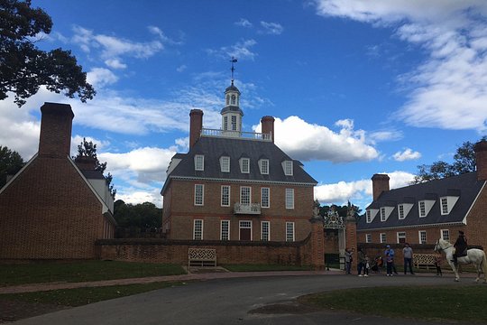 Dark History Conspiracy Tour — photograph 3