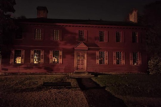 Dark History Conspiracy Tour — photograph 4