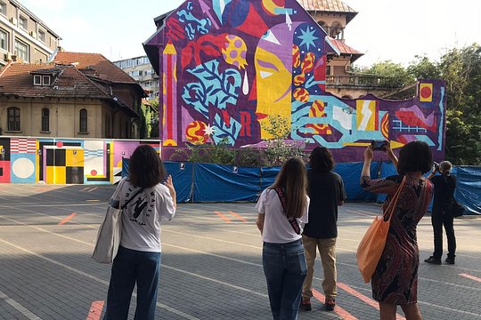 Alternative Bucharest: 2.5-3 Hours Walking tour (Small groups) — photograph 4