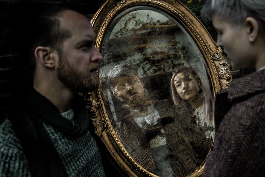 The Enchanted Mirror by HiddenCity — 사진 4