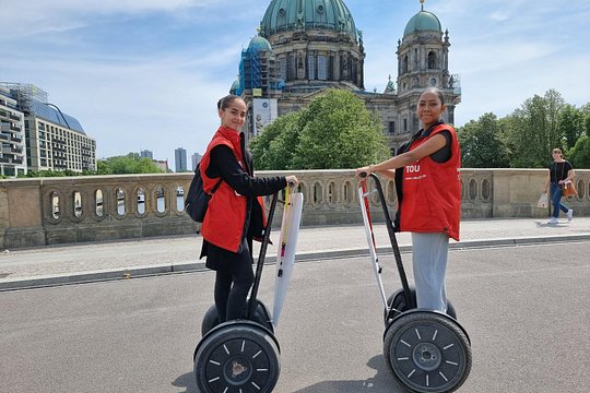 2-H Segway Sightseeing Tour Berlin — photograph 3